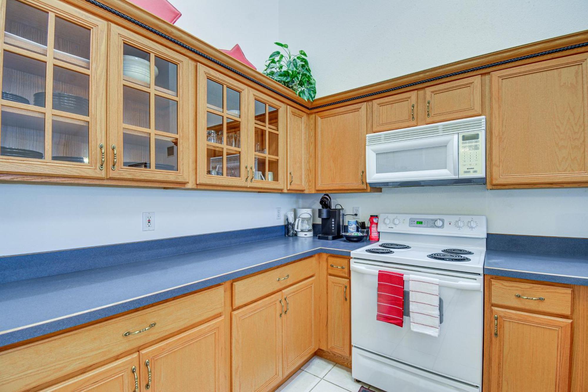 Ocean Shores Condo Rental With View - Walk To Beach! 외부 사진