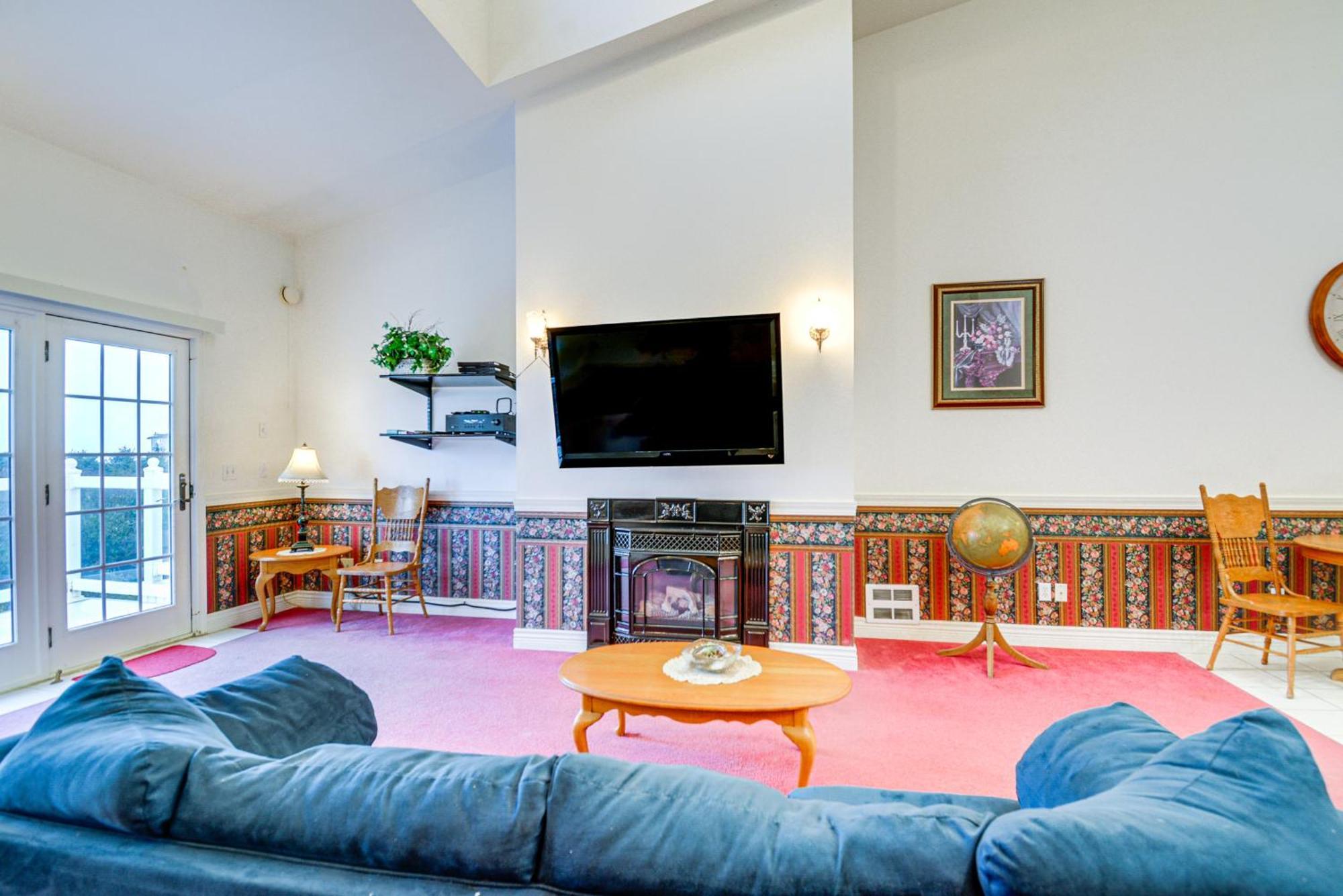 Ocean Shores Condo Rental With View - Walk To Beach! 외부 사진